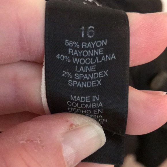 Liz Claiborne beautiful black Jacket! Zip closure & pockets, fully lined! - Picture 4 of 5